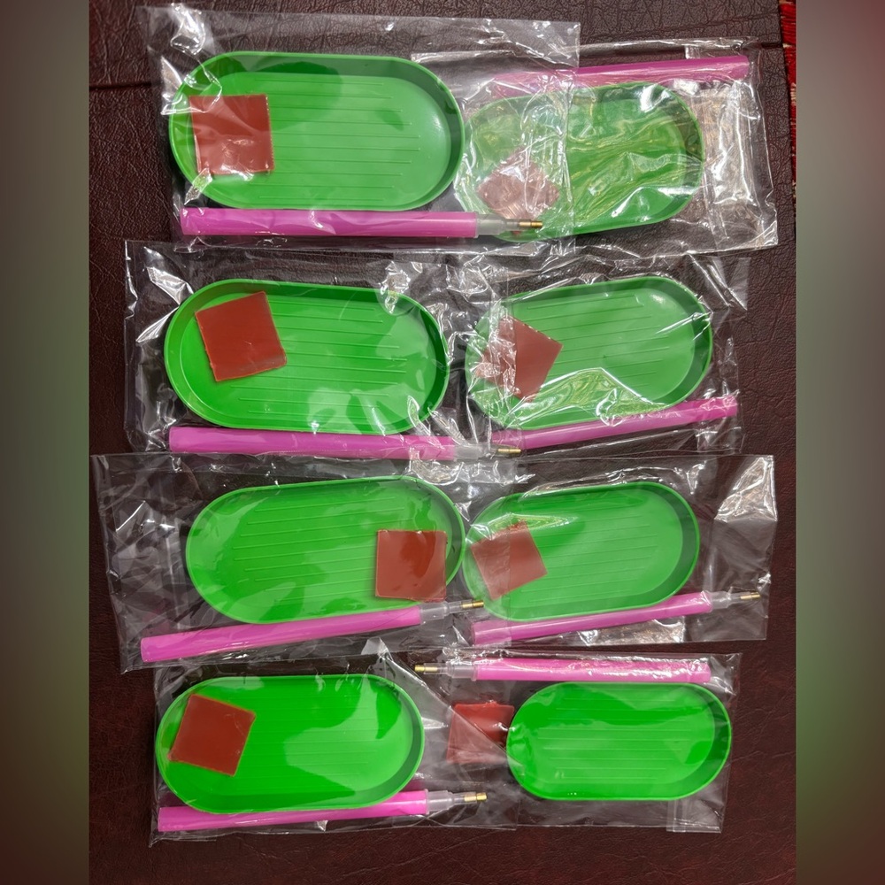8 Diamond Art Trays